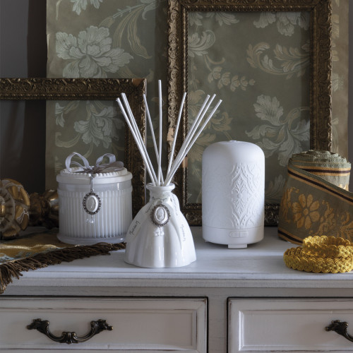 Diffuseur de parfum d'ambiance Marie-Antoinette blanc 200 ml - Poudre de Riz Diffuseur de parfum d'ambiance Marie-Antoinette blanc 200 ml - Poudre de Riz