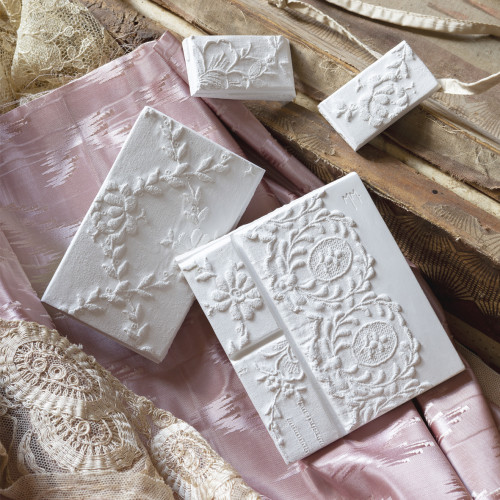 Scented Tablet Secret d'Armoire - Fleur de Coton Scented Tablet Secret d'Armoire - Fleur de Coton