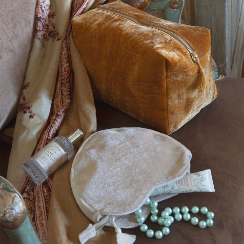 Bolso de Mano Corazón de Terciopelo - Crudo