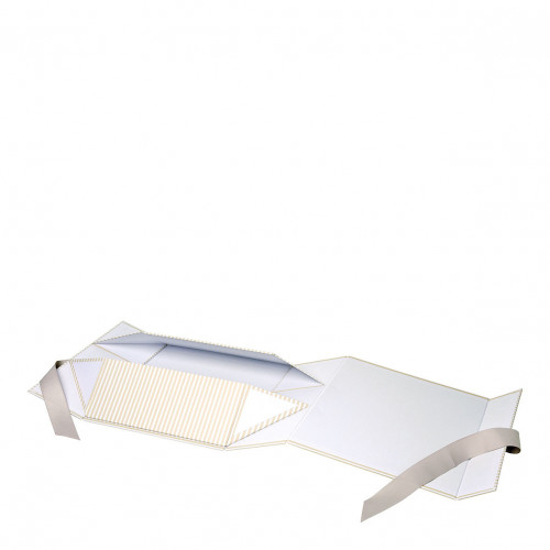 Gift Box - Medium Size - 23.5 x 20.5 cm Gift Box - Medium Size - 23.5 x 20.5 cm