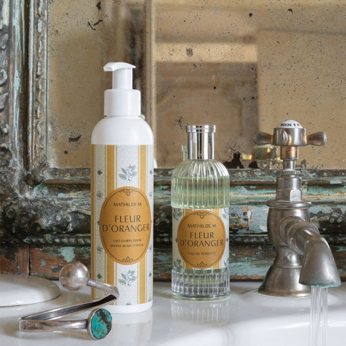 Divine Body Milk 250 ml - Fleur de Mandarine Divine Body Milk 250 ml - Fleur de Mandarine