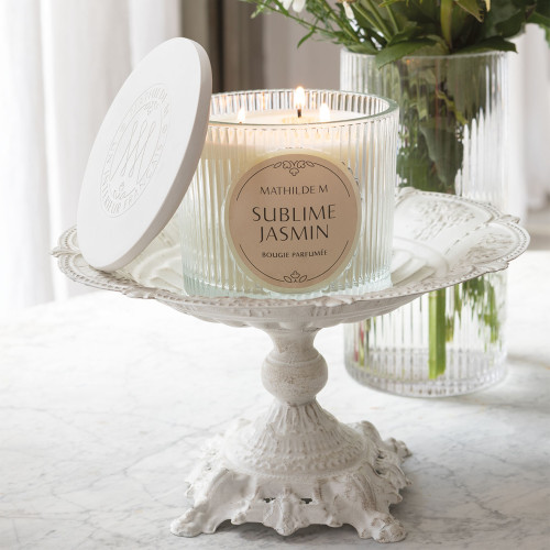 Bougie parfumée Les Intemporelles 400 g - Bois de Cachemire Bougie parfumée Les Intemporelles 400 g - Bois de Cachemire