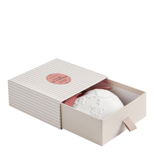 Décor parfumé Grand Cœur brodé - Fleur de Cerisier