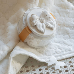 Boîte de feuilles de savon Petits Nœuds blancs - Parfum Rose
