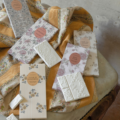 Secret d'Armoire scented plaster tablet - Cèdre Éternel